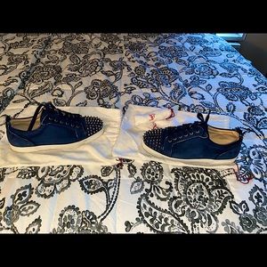 Navy Blue Christian Louboutin Lows sz 43 (US10)